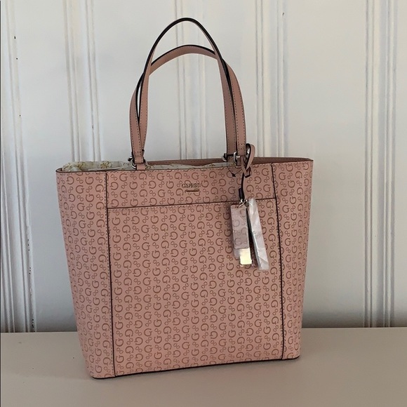 Guess Handbags - 🆕✨ GUESS Tote